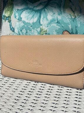 Coach Pebble Leather Foldover Wallet Tan